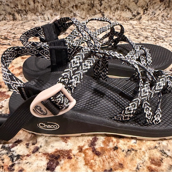 CHACO ZCloud X2 Webb Angora size 9 Black and White Pattern - Picture 3 of 6